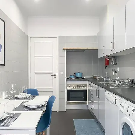 Uptown Stylish Apartament *